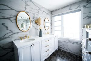 Luigi Spadorcia: Luxury Bathroom Interiors